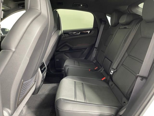New 2026 Porsche Cayenne GTS image 29