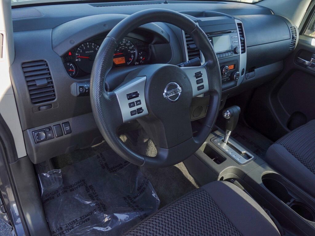 Used 2013 Nissan Frontier SV w/ SV Value Truck Pkg image 10