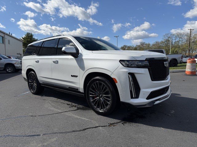 Used 2024 Cadillac Escalade V w/ LPO, Floor Liner Package image 9