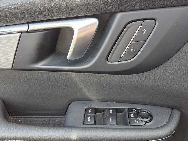 Certified 2025 Buick Enclave Preferred image 19