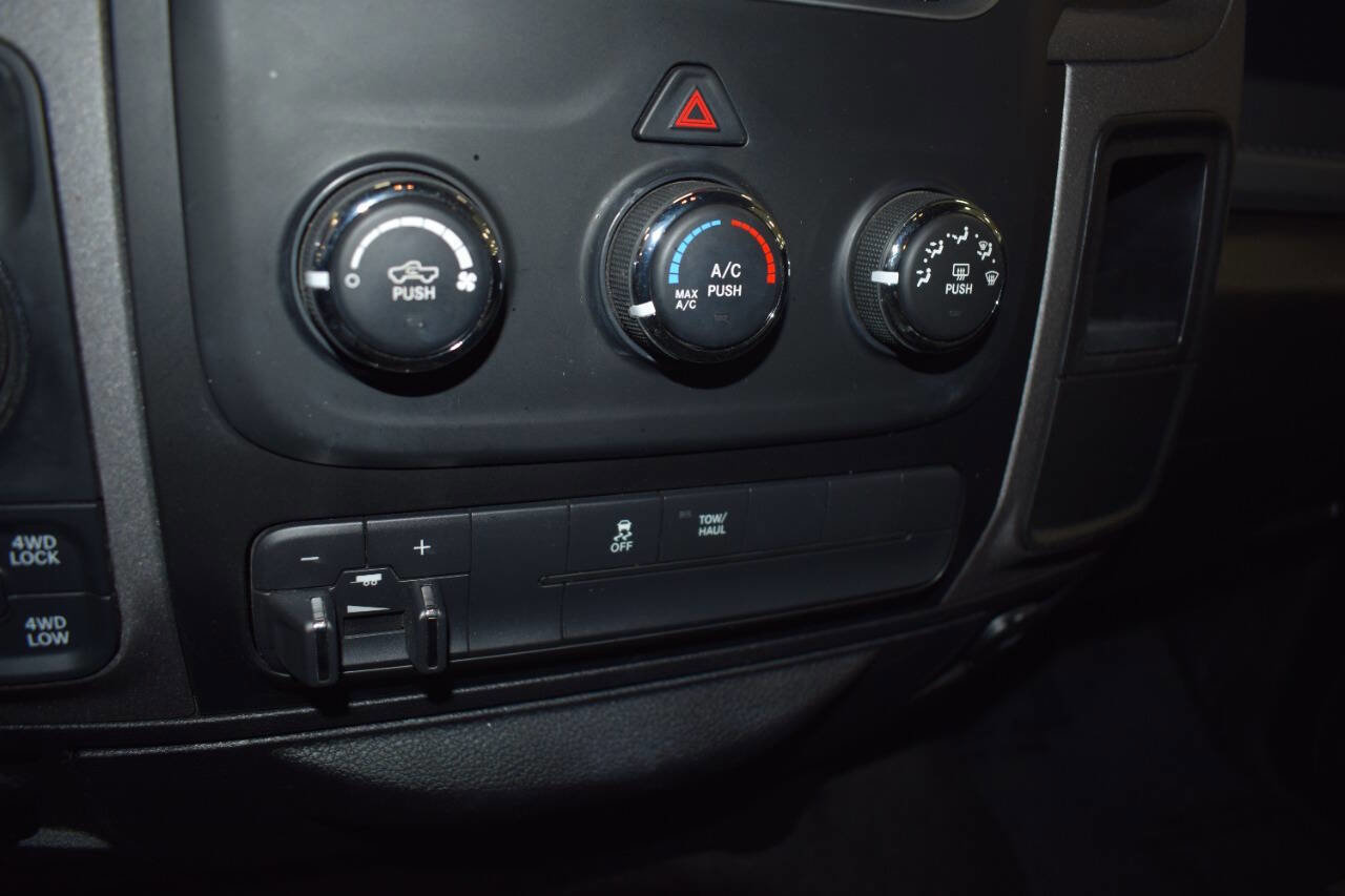 Used 2016 RAM 1500 Tradesman w/ Popular Equipment Group AWD/4WD image 36