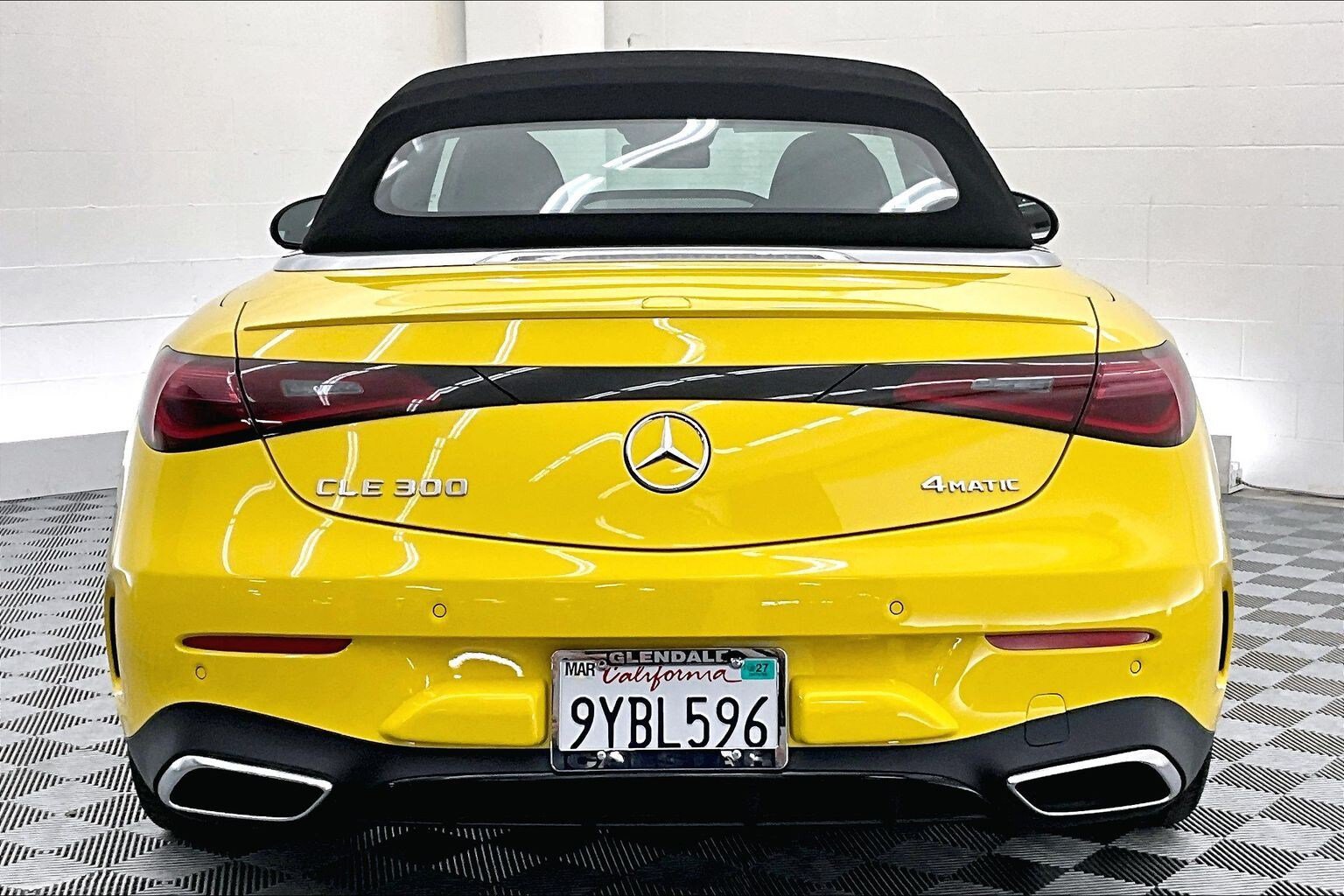 Used 2026 Mercedes-Benz CLE 300 4MATIC Cabriolet image 3