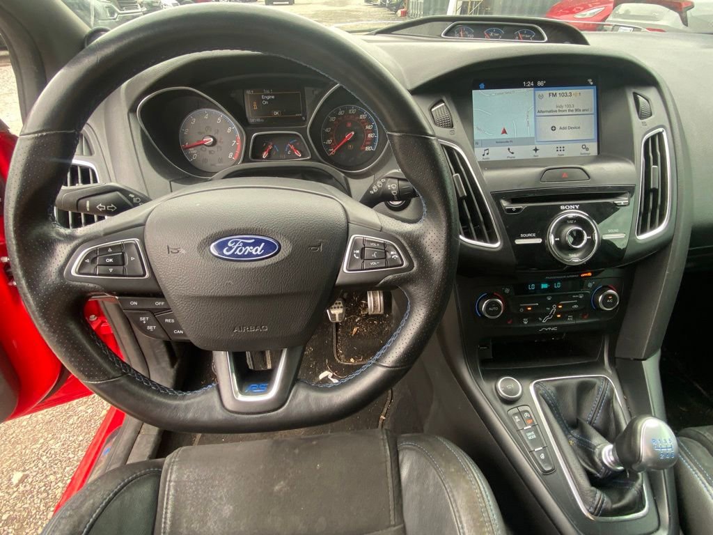 Used 2018 Ford Focus RS AWD/4WD image 10
