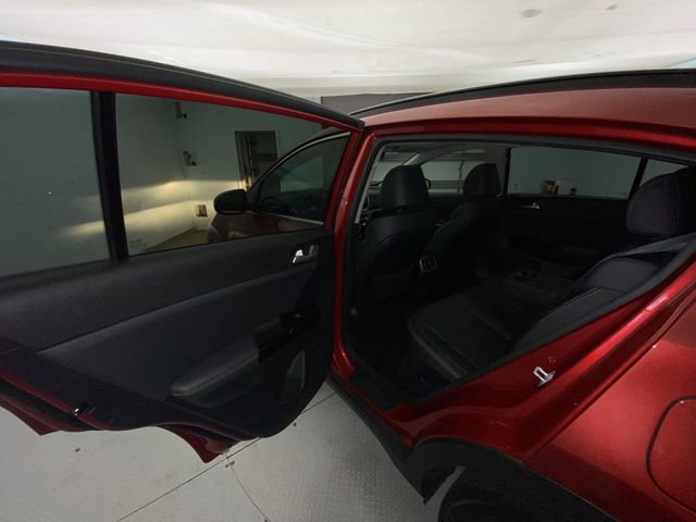 Used 2020 Kia Sportage EX w/ EX Technology Package image 23