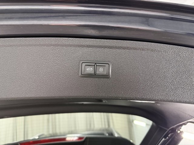 Used 2020 Audi Q5 2.0T Premium w/ Convenience Package image 10