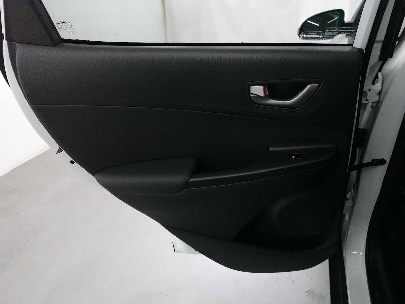 Used 2021 Hyundai Kona Limited AWD/4WD image 23