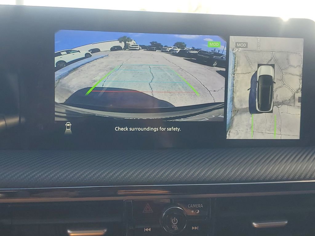 Used 2025 Nissan Kicks SR FWD image 26
