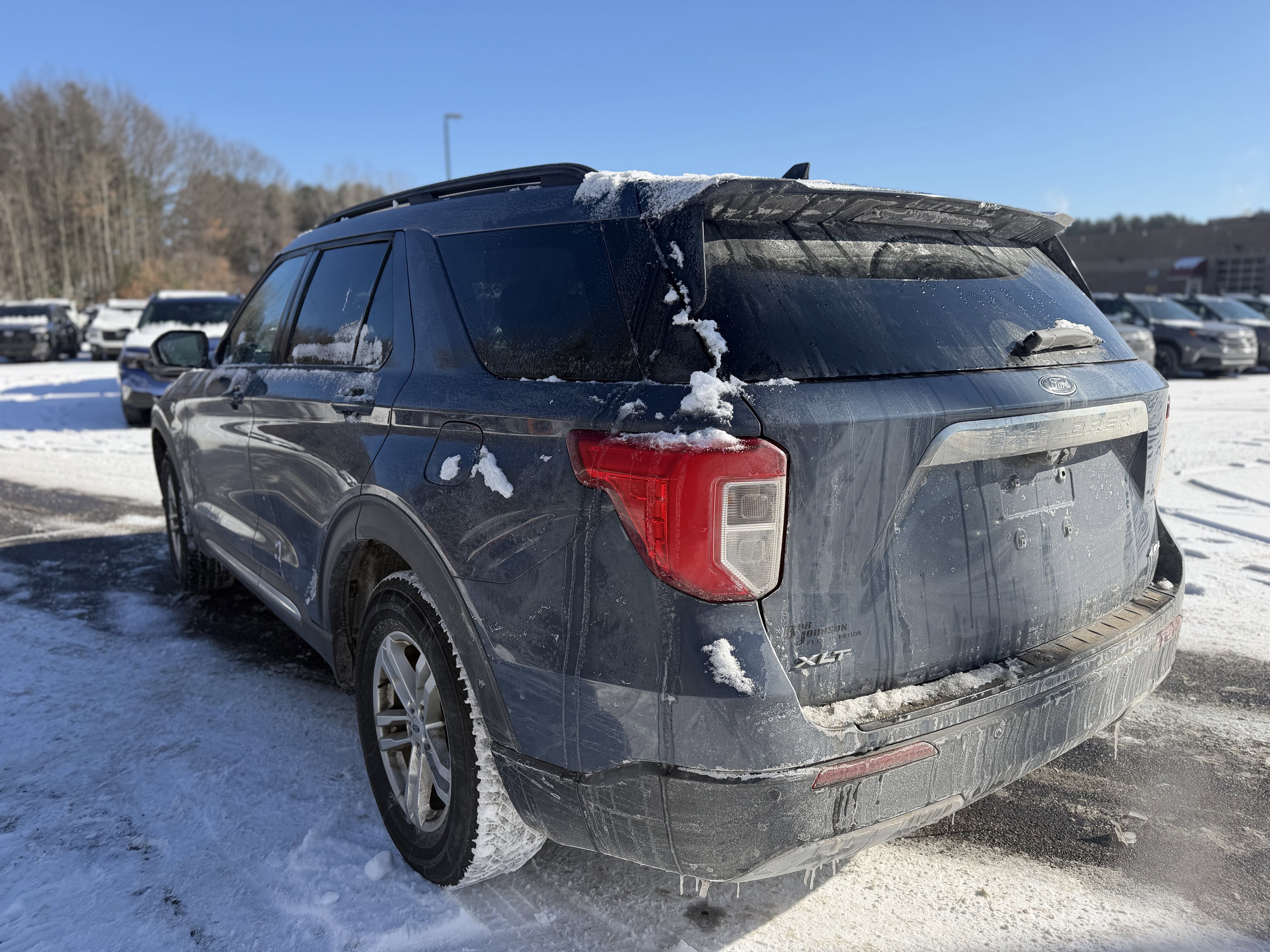 Used 2021 Ford Explorer XLT w/ Equipment Group 202A image 8