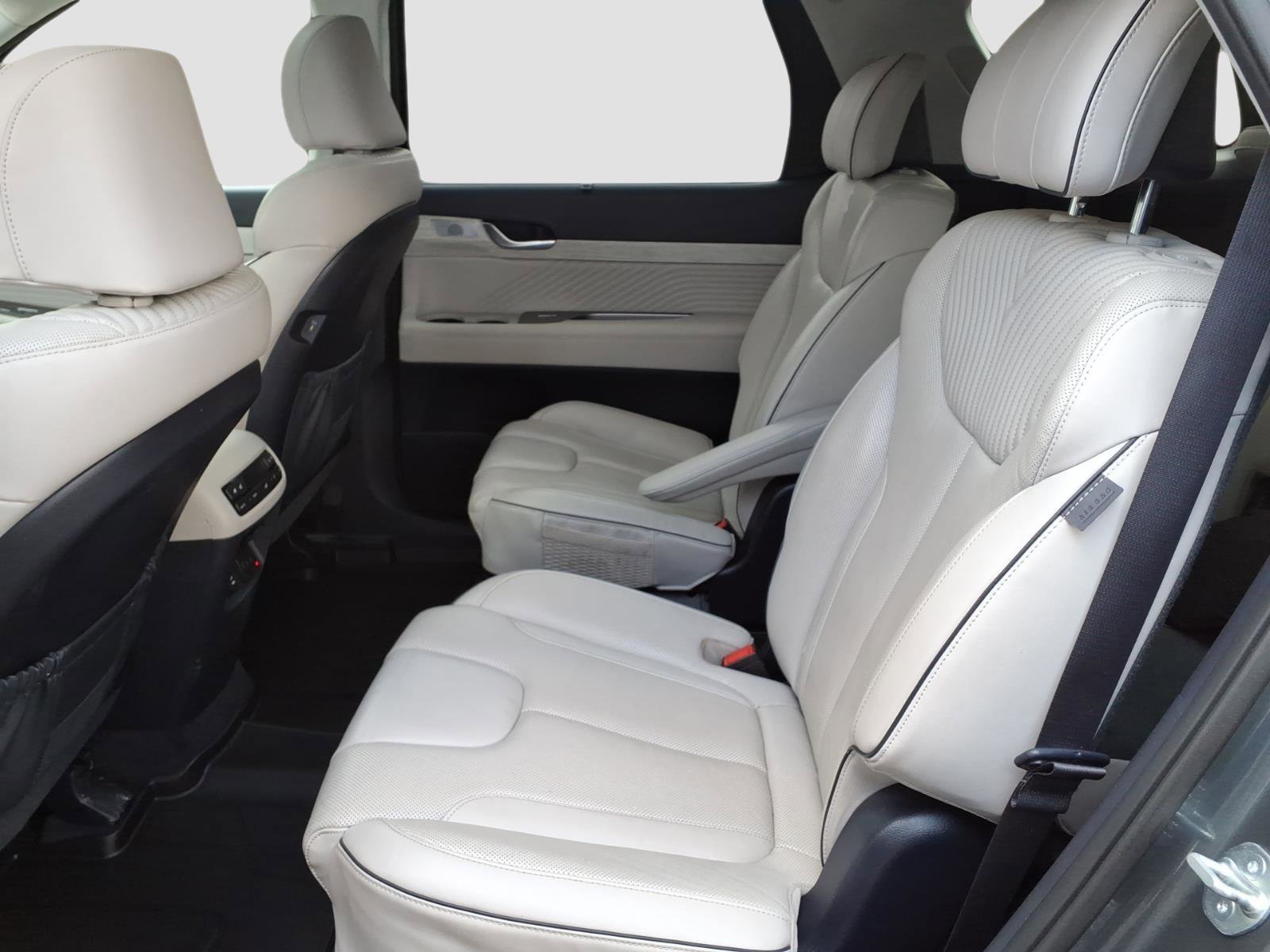 Used 2023 Hyundai Palisade Calligraphy w/ Cargo Package image 15