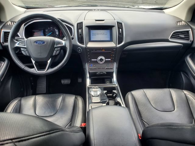Used 2019 Ford Edge Titanium w/ Equipment Group 301A AWD/4WD image 13