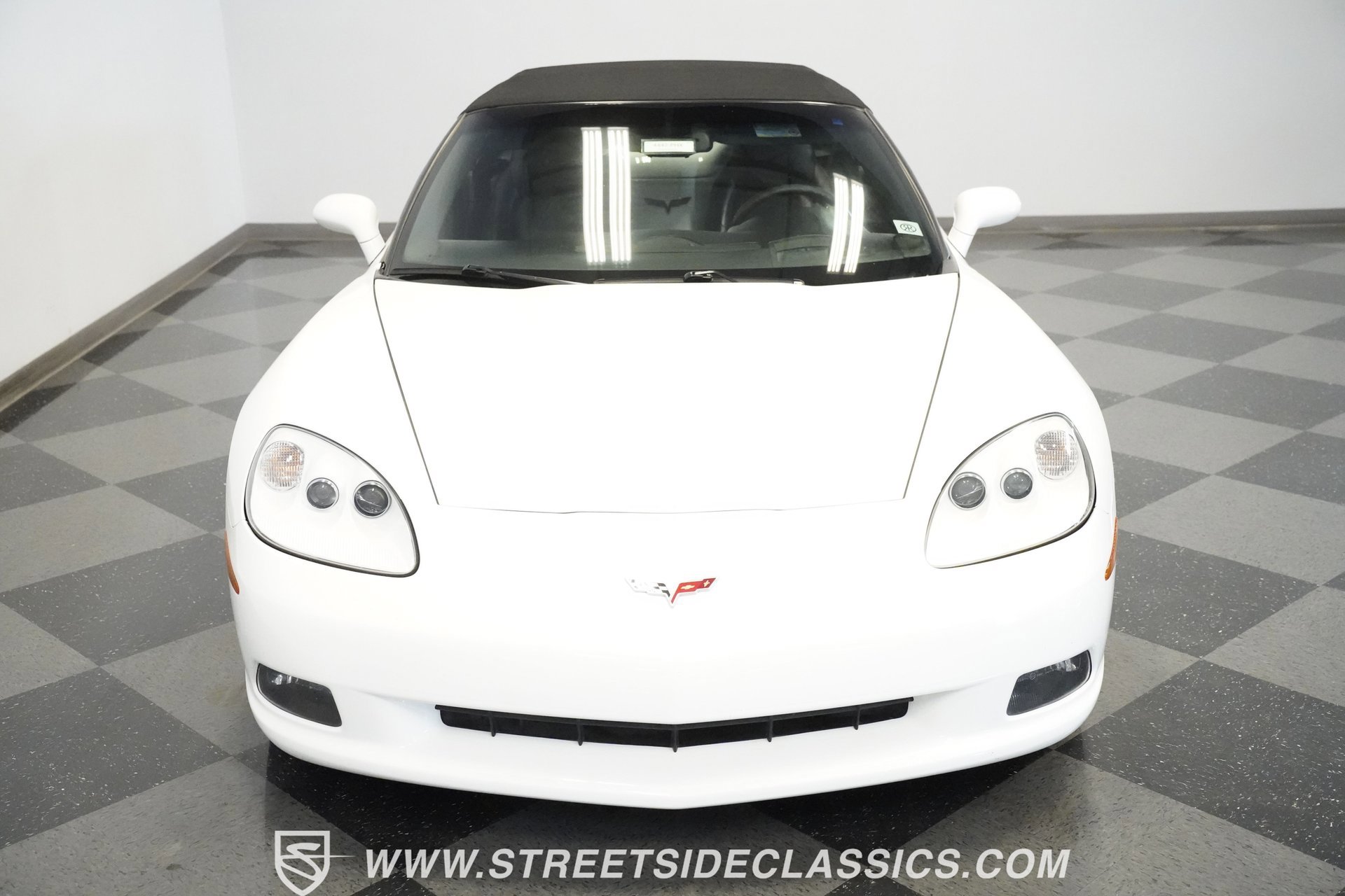 Used 2005 Chevrolet Corvette Convertible w/ Preferred Equipment Group image 5