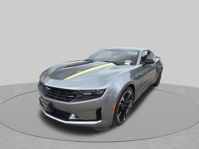 Used 2023 Chevrolet Camaro LT RWD image 8