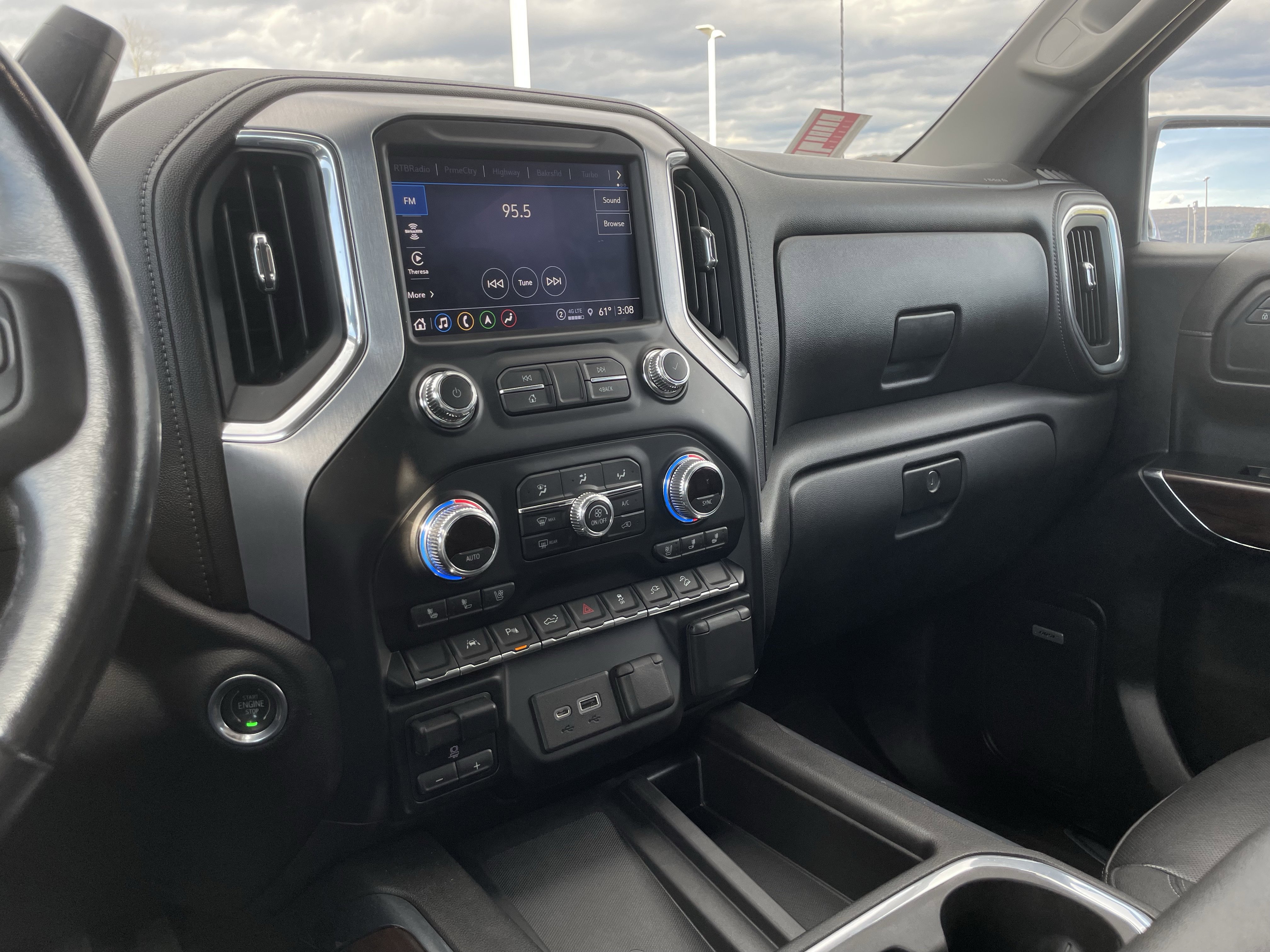 Used 2022 GMC Sierra 1500 SLT w/ SLT Premium Plus Package image 22