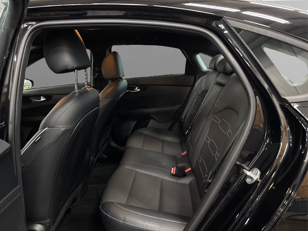 Certified 2023 Kia Forte GT-Line image 10