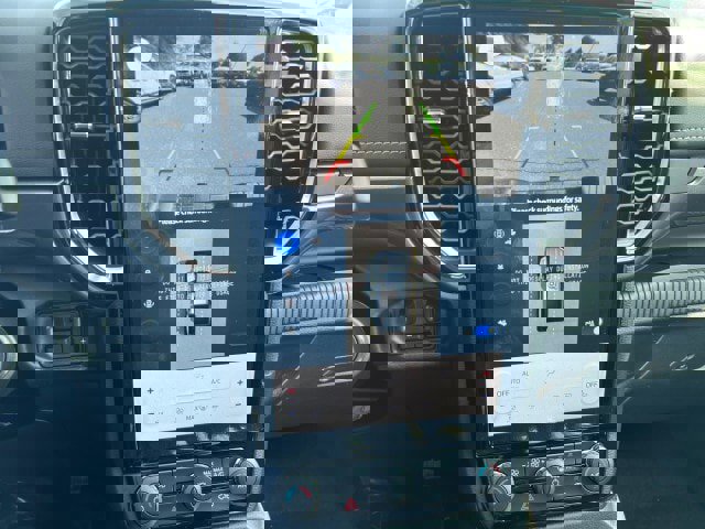 New 2025 Ford Ranger Lariat w/ FX4 Off-Road Package image 15