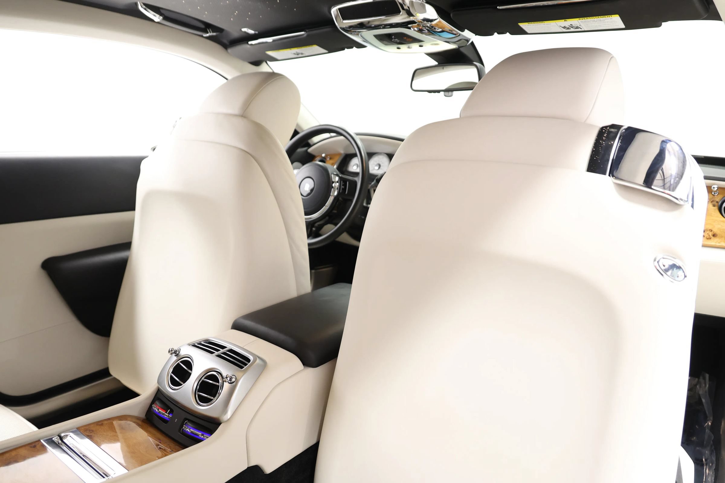Used 2017 Rolls-Royce Wraith RWD image 97