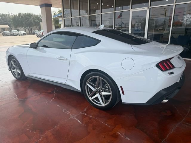 Used 2024 Ford Mustang Coupe image 6