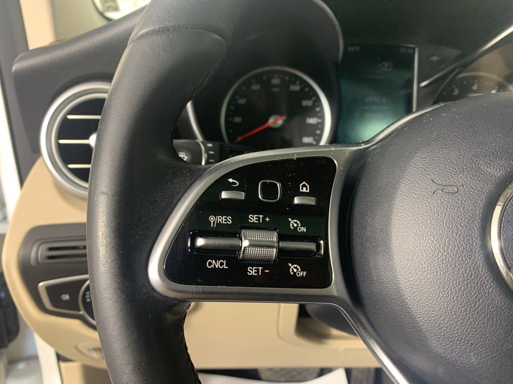 Used 2020 Mercedes-Benz GLC 300 4MATIC w/ Parking Assistance Package image 19