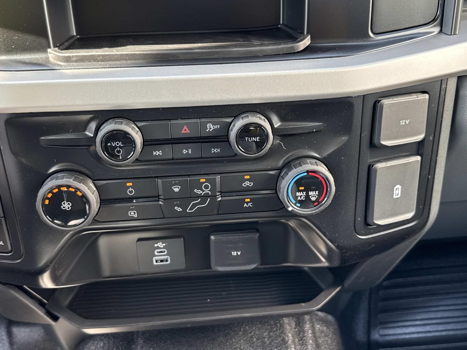 New 2026 Ford F250 XL w/ XL Driver Assist Package AWD/4WD image 16