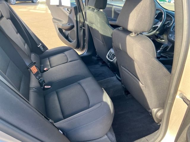 Used 2025 Chevrolet Malibu LT image 17