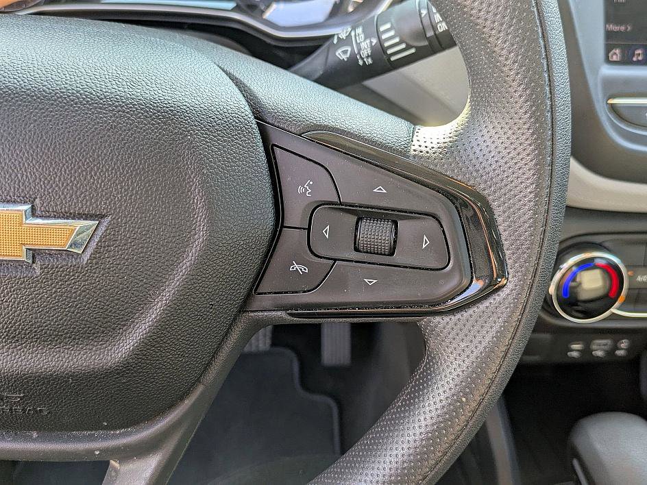 Used 2022 Chevrolet TrailBlazer LS image 19