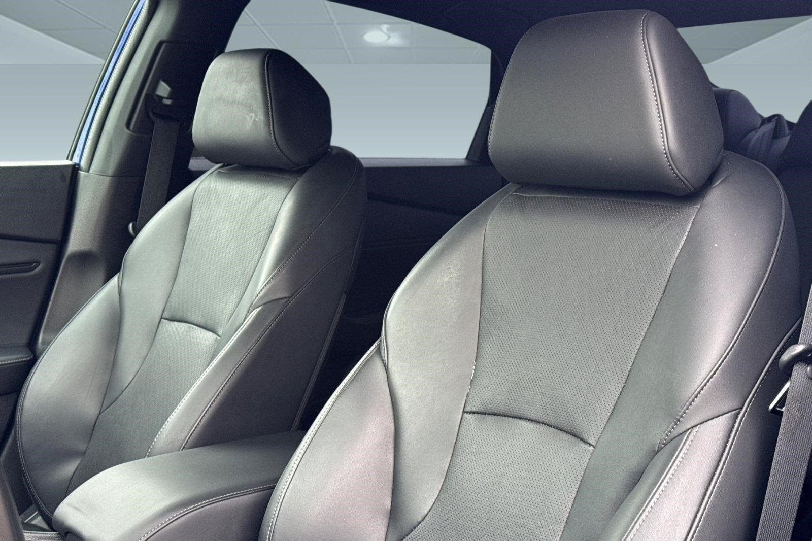 Certified 2025 Honda Accord Sport image 27