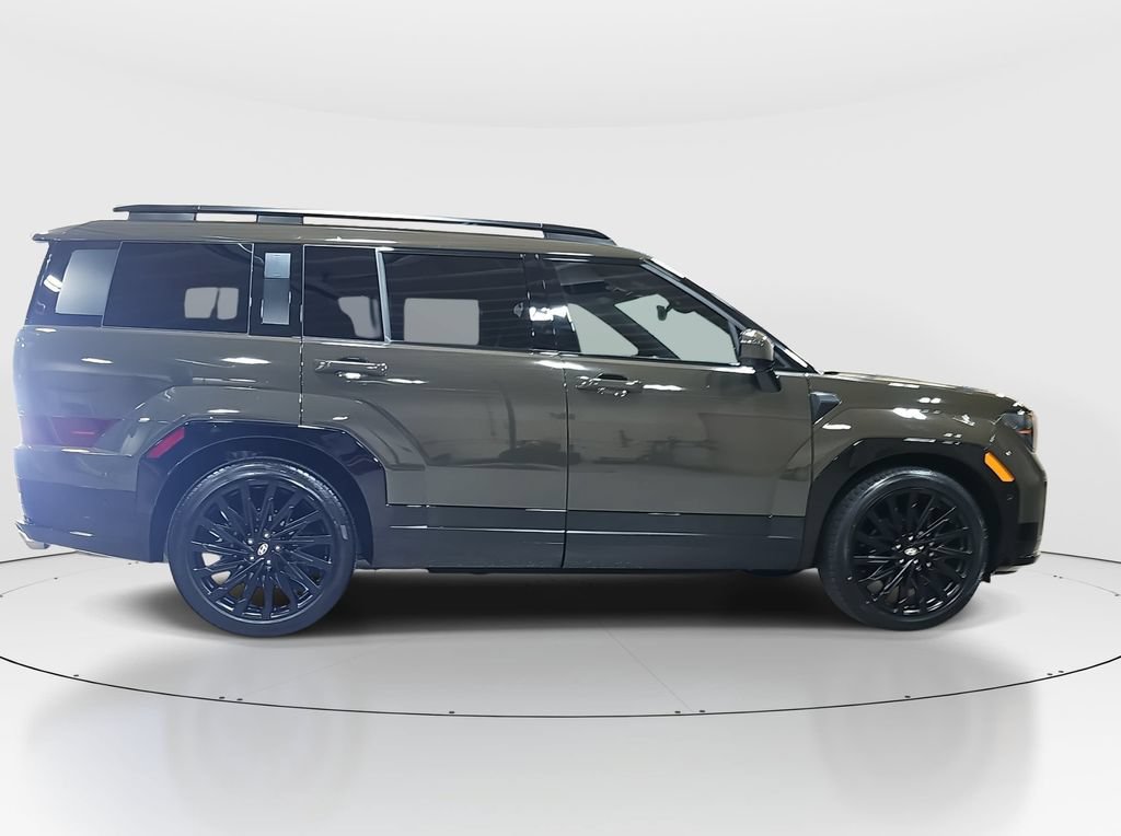 Used 2025 Hyundai Santa Fe Calligraphy FWD image 4