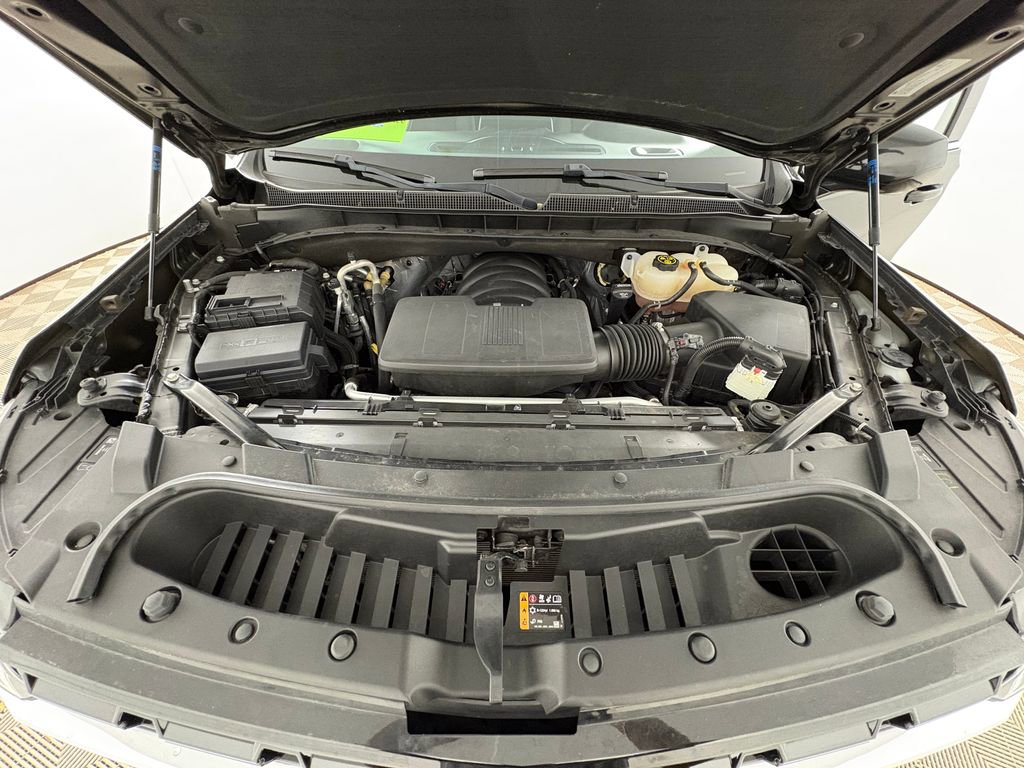 Used 2023 Chevrolet Suburban LS image 33