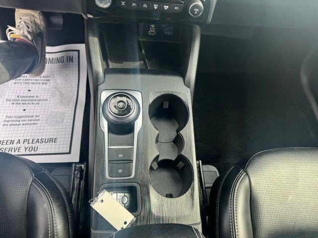 Certified 2024 Ford Escape Platinum w/ Class II Trailer Tow Package AWD/4WD image 21