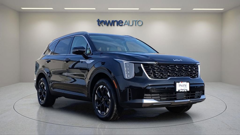 Used 2025 Kia Sorento S image 7