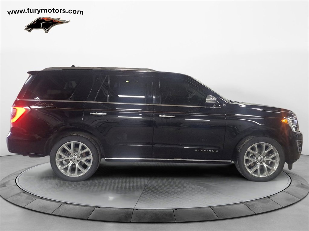 Used 2019 Ford Expedition Platinum image 2