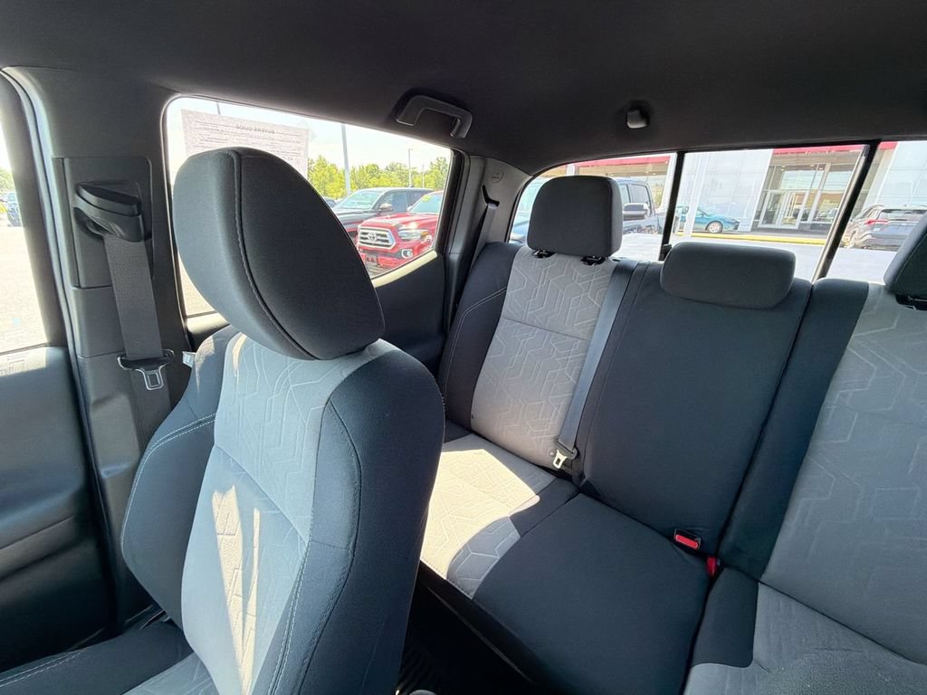 Used 2021 Toyota Tacoma TRD Off-Road AWD/4WD image 12