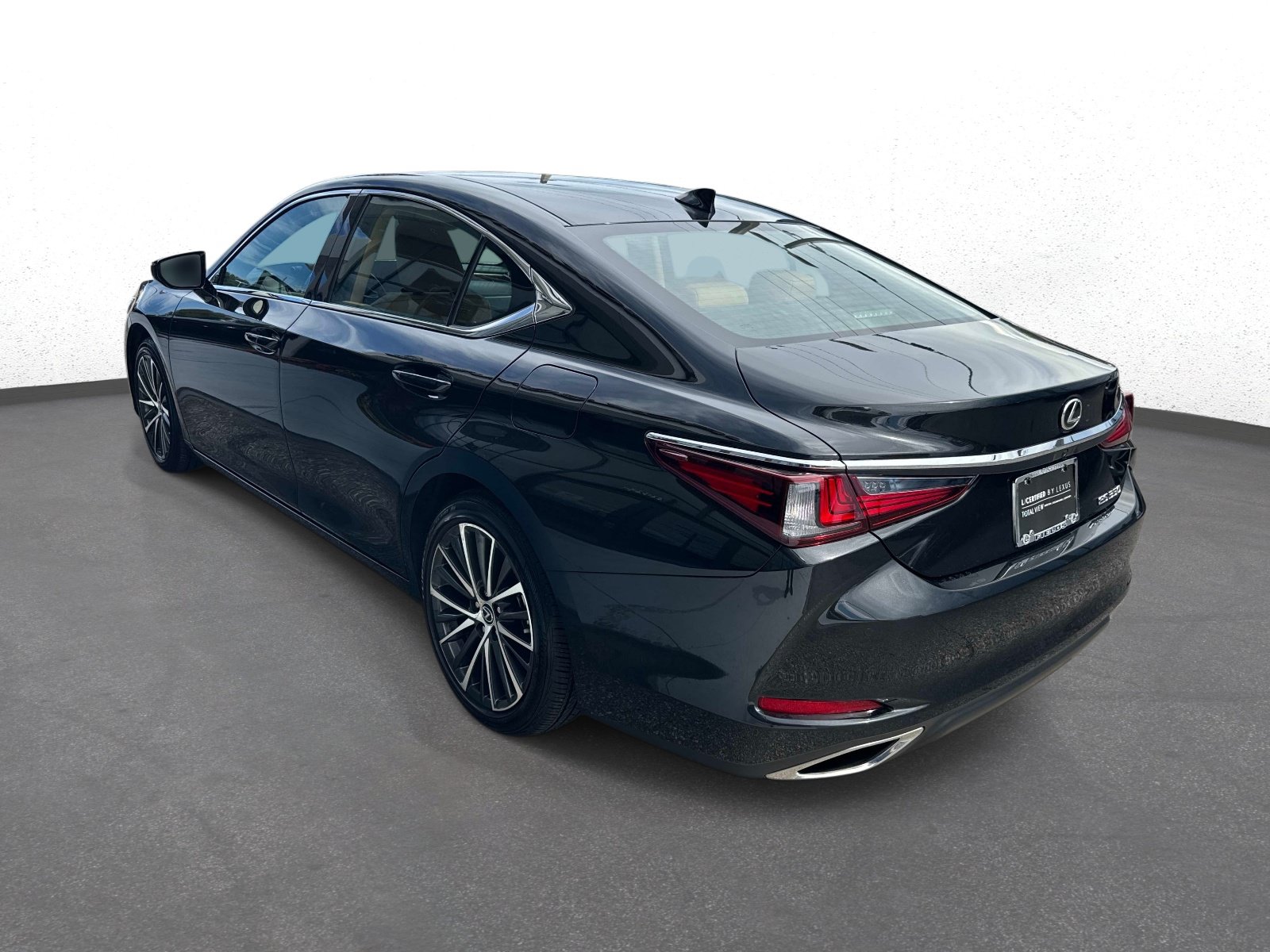 Used 2025 Lexus ES 350 w/ Premium Package FWD image 5