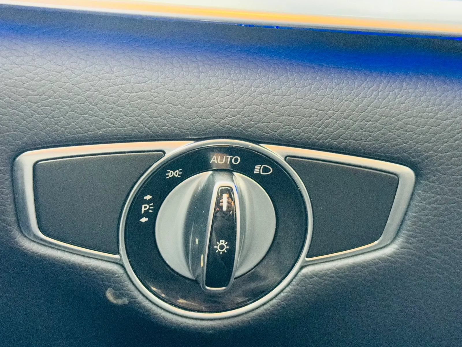 Used 2015 Mercedes-Benz S 550 4MATIC Sedan w/ Premium 1 Package image 10