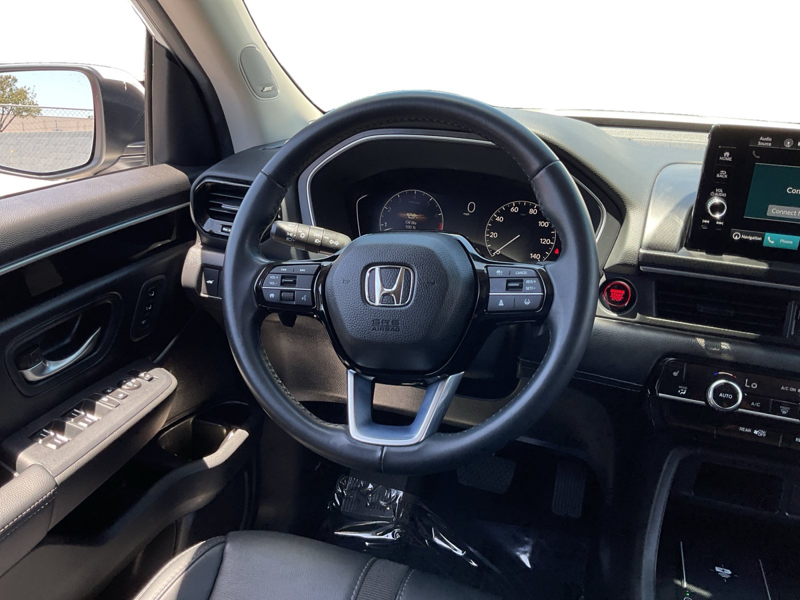 Used 2025 Honda Pilot Touring image 11