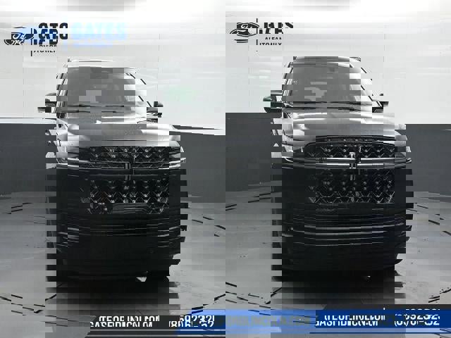 New 2026 Lincoln Navigator L Reserve w/ Jet Appearance Package image 5