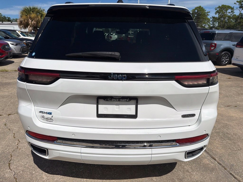 Used 2024 Jeep Grand Cherokee Overland w/ Trailer Tow Package AWD/4WD image 6