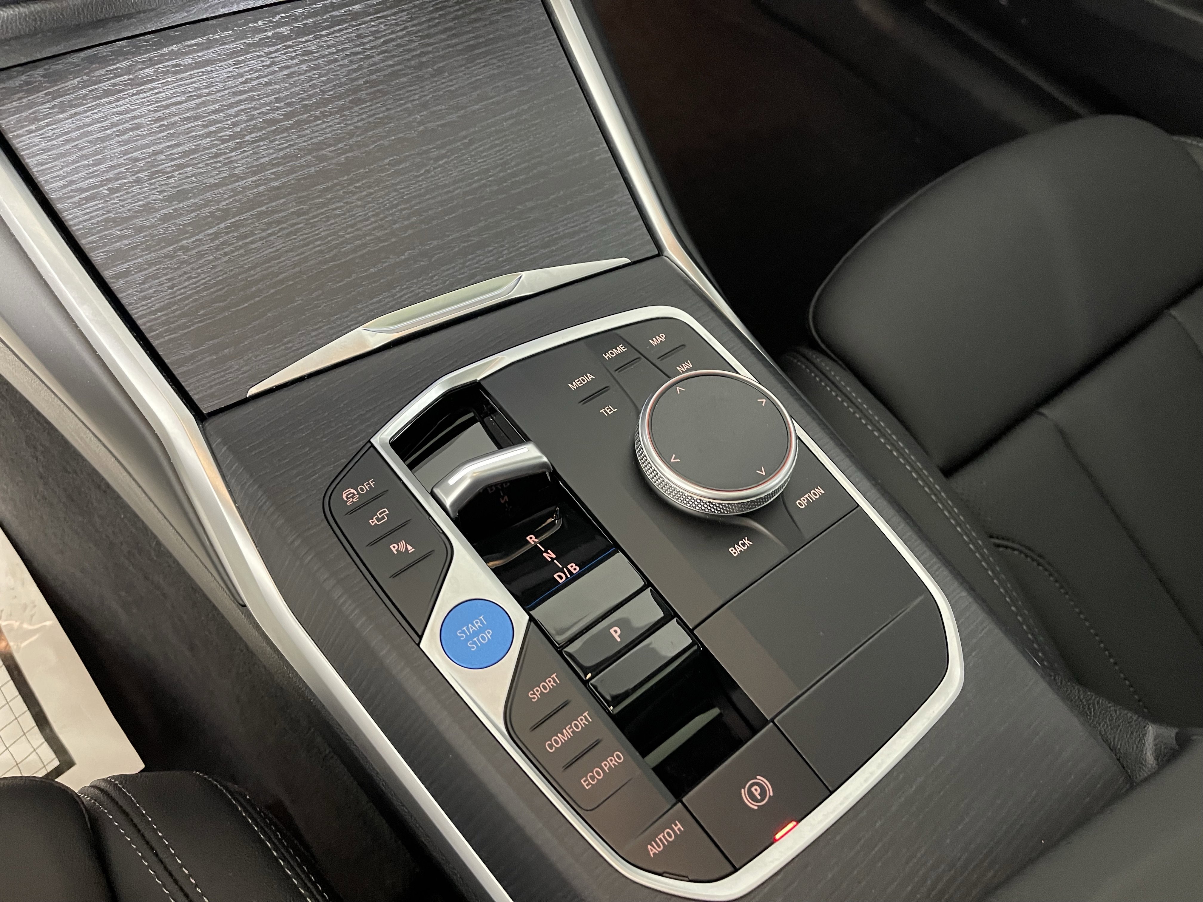 Certified 2025 BMW i4 xDrive40i w/ M Sport Package image 14