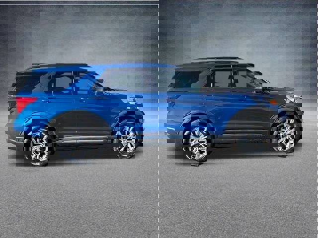 Used 2021 Ford Explorer XLT w/ Equipment Group 202A image 3