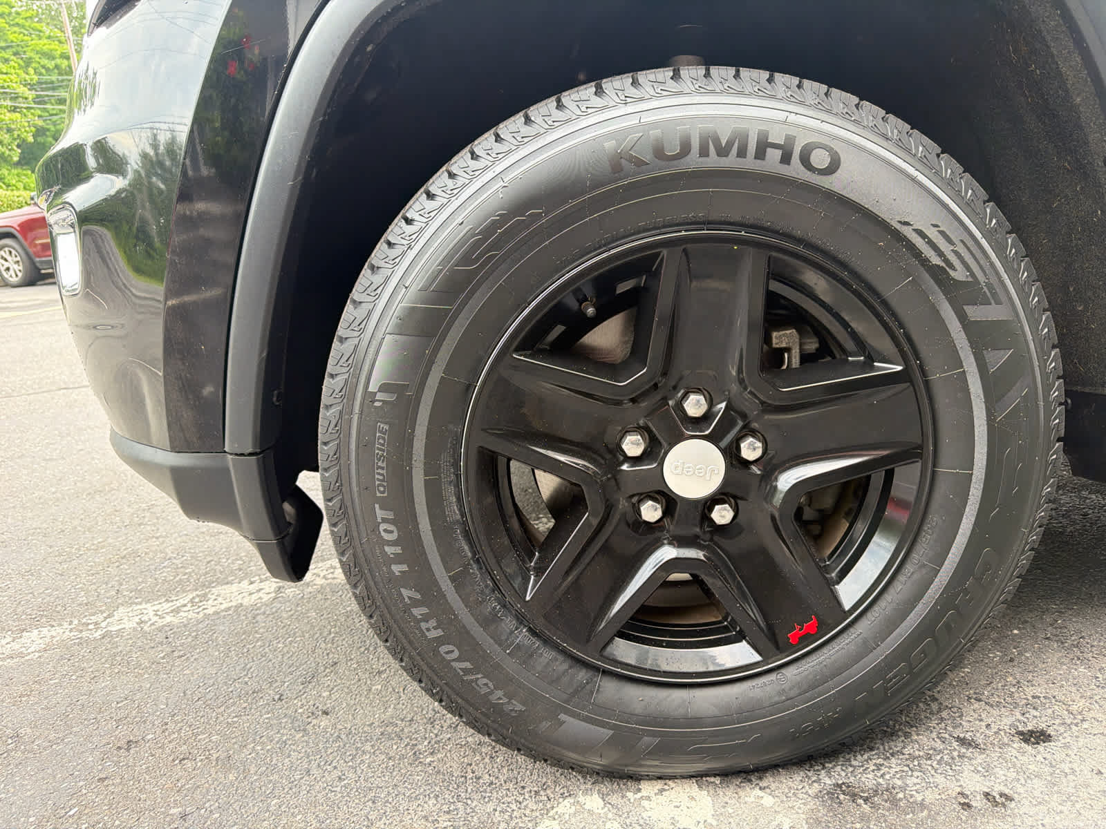 Used 2018 Jeep Grand Cherokee Laredo AWD/4WD image 13