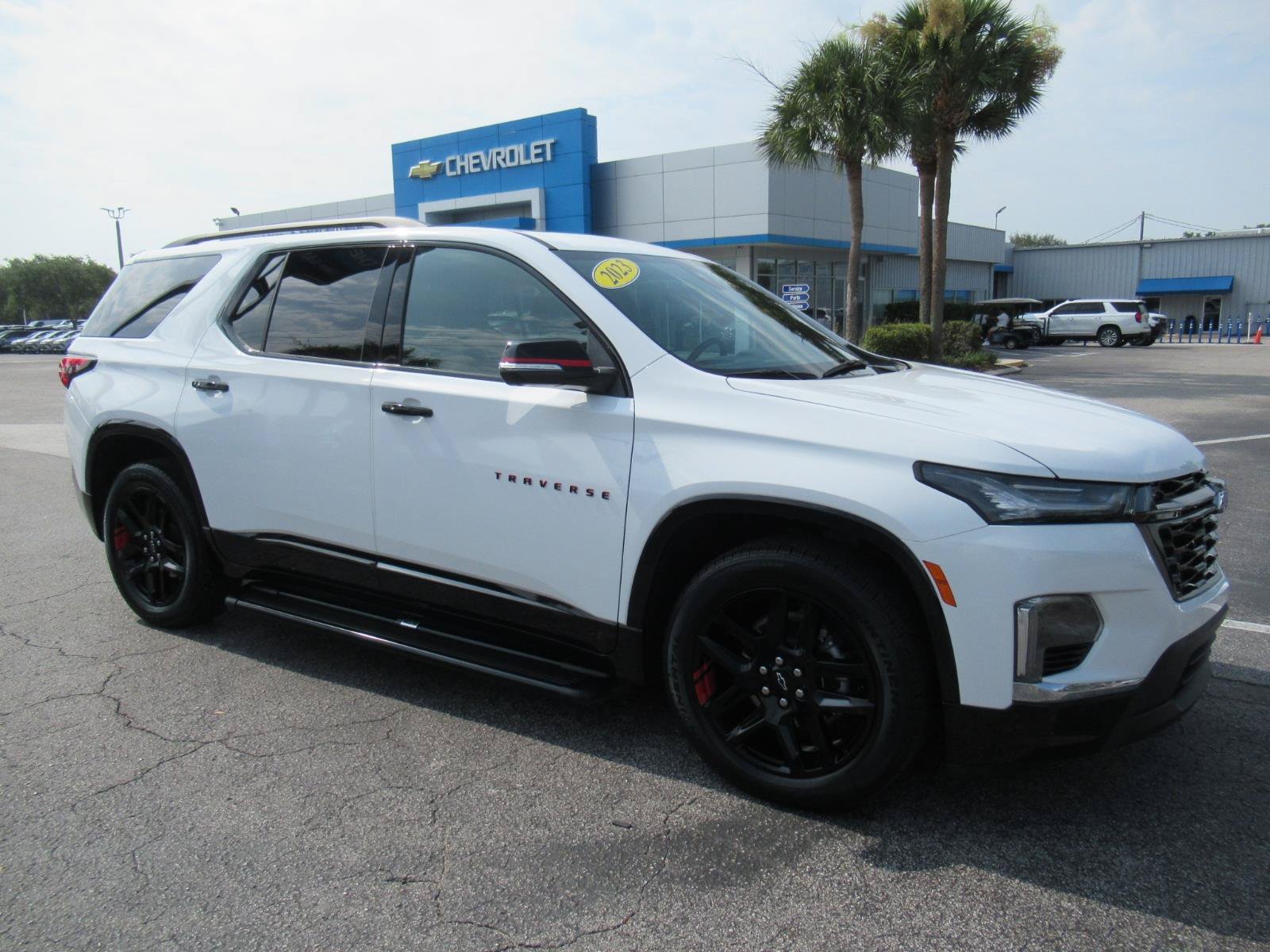 Used 2023 Chevrolet Traverse Premier w/ Redline Edition FWD image 5