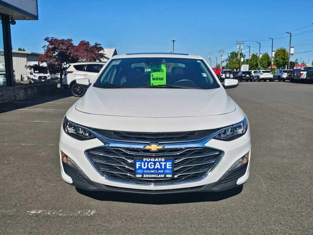 Used 2024 Chevrolet Malibu LT FWD image 3