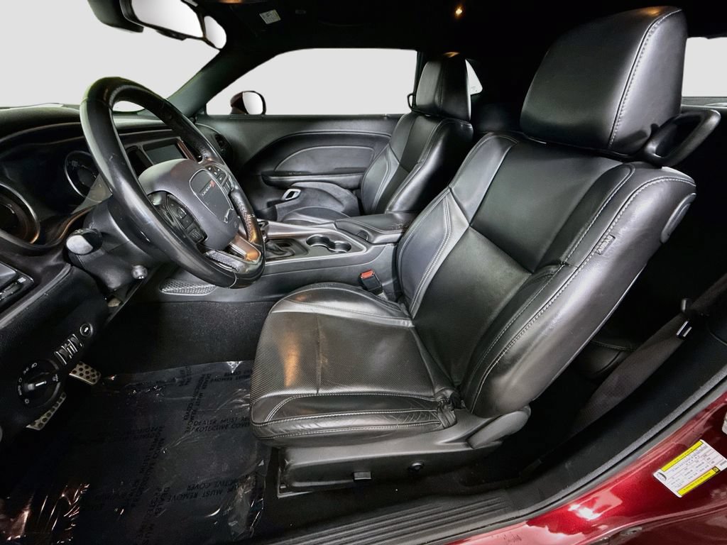 Used 2019 Dodge Challenger SXT w/ Plus Package RWD image 21