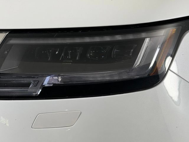 Certified 2025 Land Rover Range Rover Autobiography AWD/4WD image 12