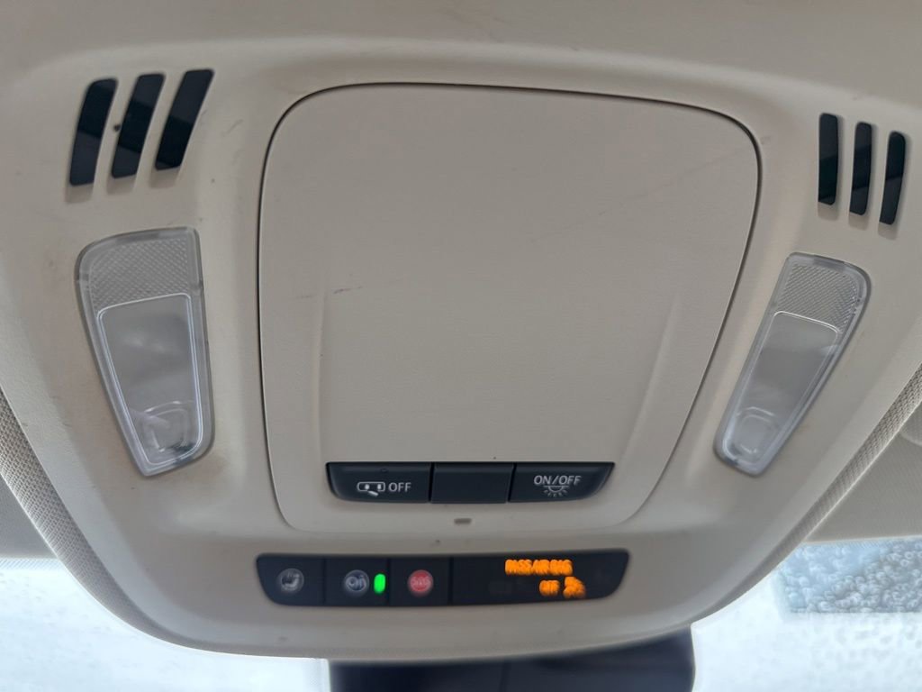 Used 2022 Buick Envision Essence w/ Safety Package image 58