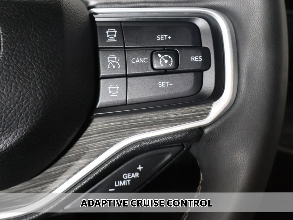 Used 2024 Jeep Wagoneer Series II w/ Flexible Seating Group AWD/4WD image 5