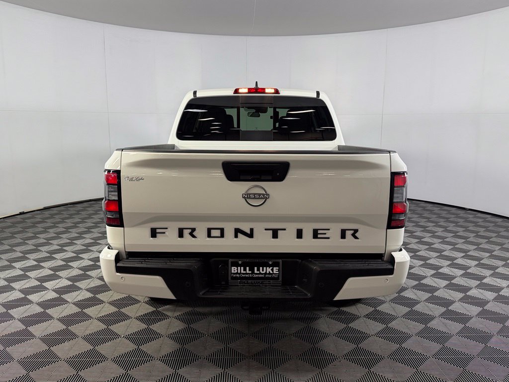 Used 2025 Nissan Frontier SV w/ SV Convenience Package RWD image 8