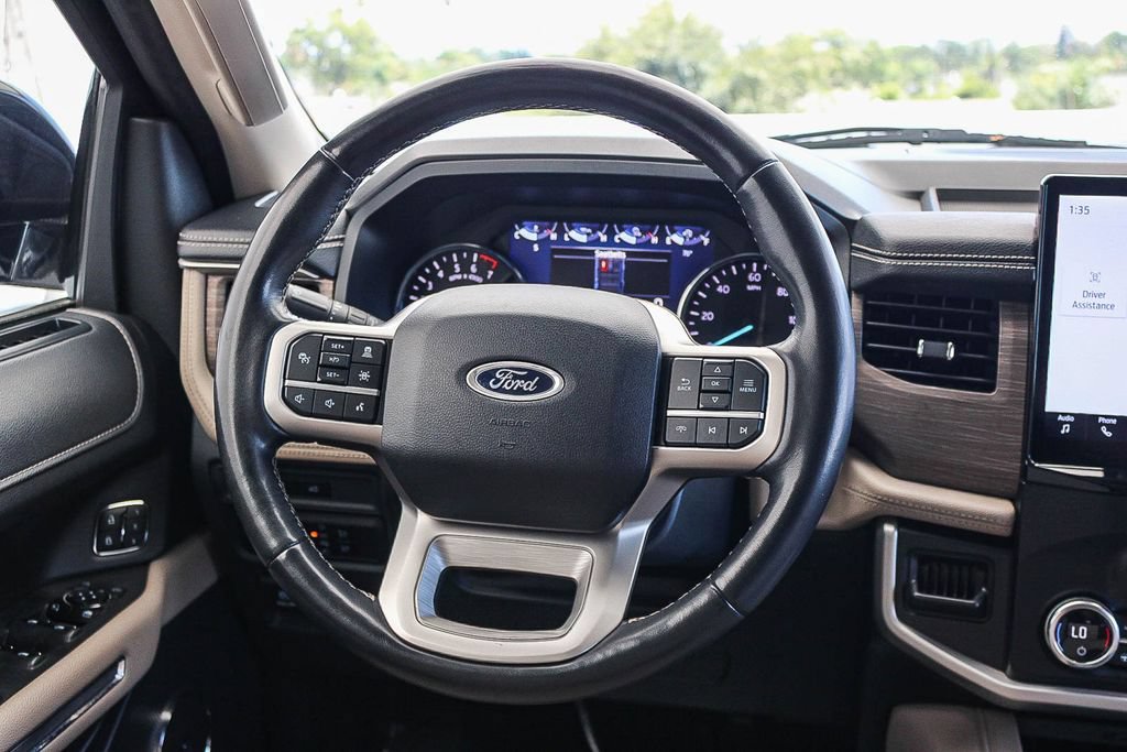 Used 2024 Ford Expedition Max Limited RWD image 16