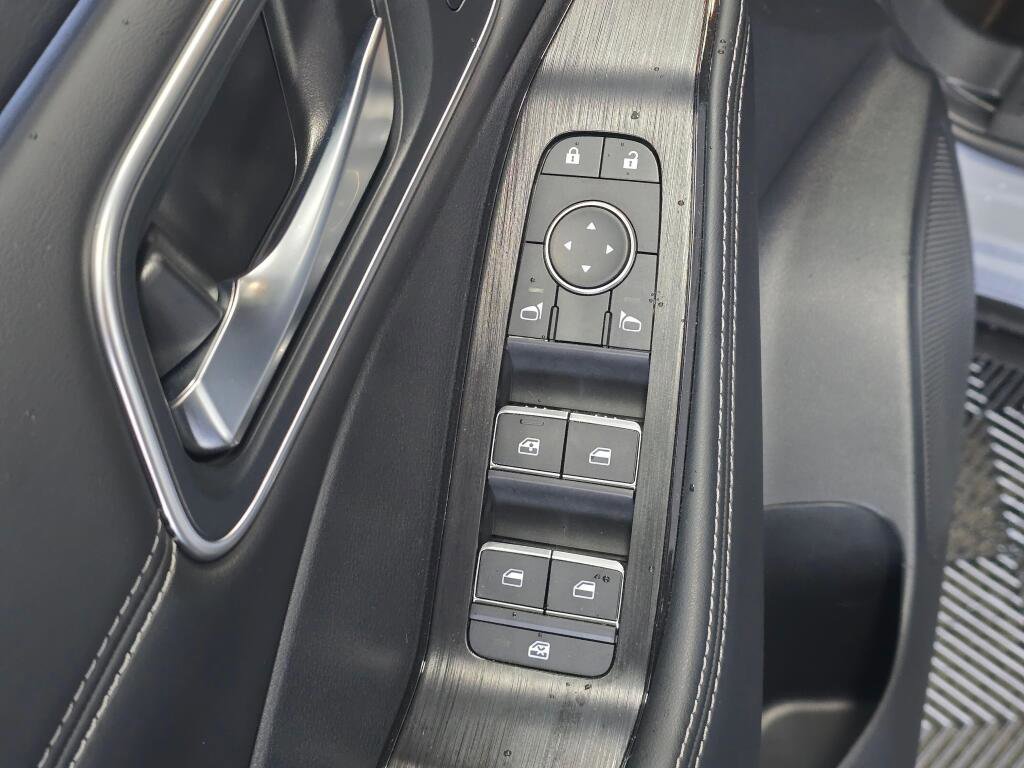 Used 2025 Nissan Rogue Platinum w/ Platinum Premium Package image 21