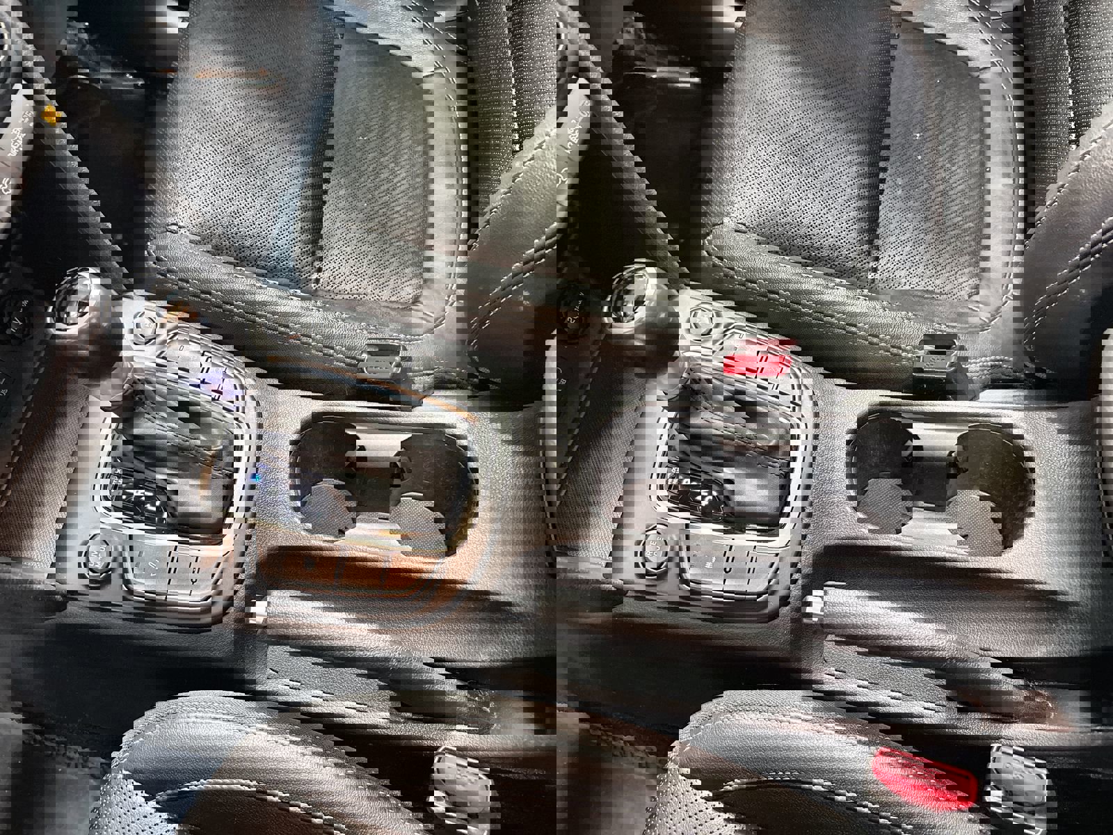 Used 2018 Hyundai Kona Limited image 28